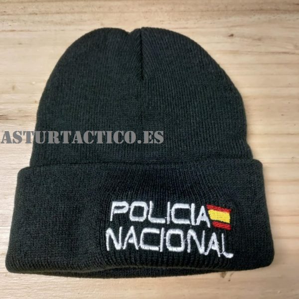 GORRO DE PUNTO PARA EL FRIO ‘POLICIA NACIONAL’ CON BANDERA